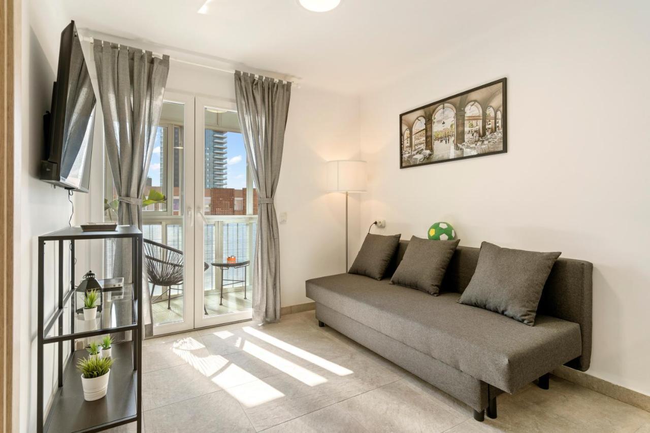 Apartamento Cerca De La Playa Barcelona Exteriör bild